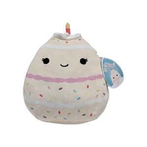 Squishmallows 9" Dorina the Birthday Cake Plush New With Tags